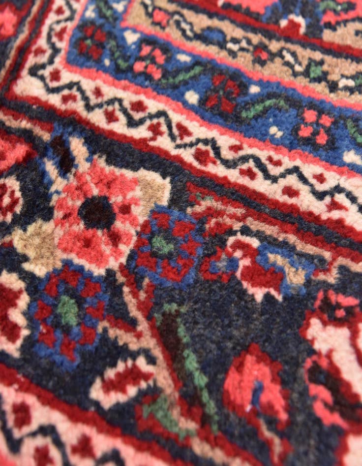 Detail image of 8' 10 x 11' 7  Hand Knotted Liliyan Persian Wool Rug