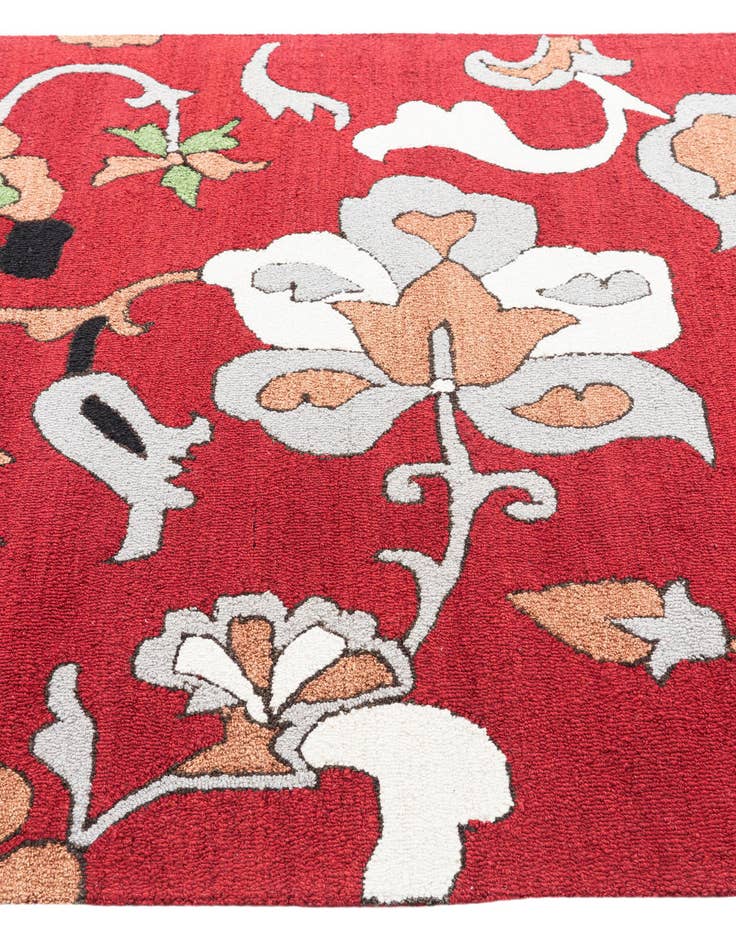 Detail image of 5' x 8' Luna Rug