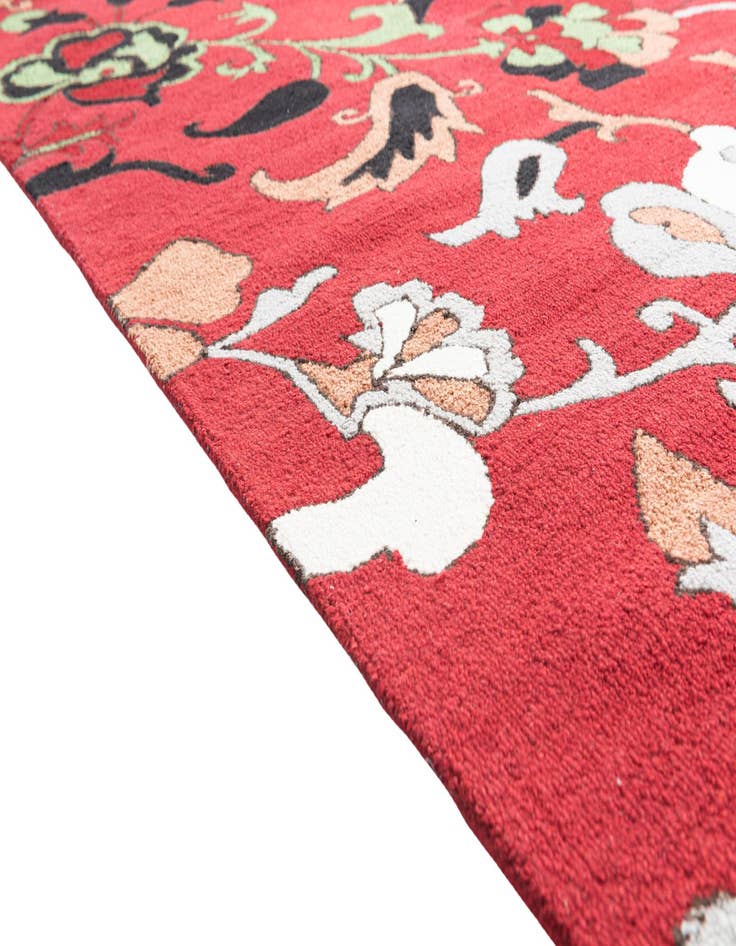Detail image of 5' x 8' Luna Rug