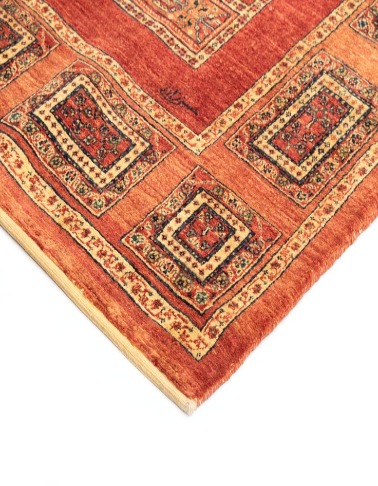 Detail image of 4' 8 x 7' 3 Luribaft Wool Rug