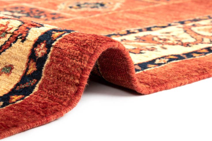 Detail image of 5' x 6' 6 Luribaft Wool Rug