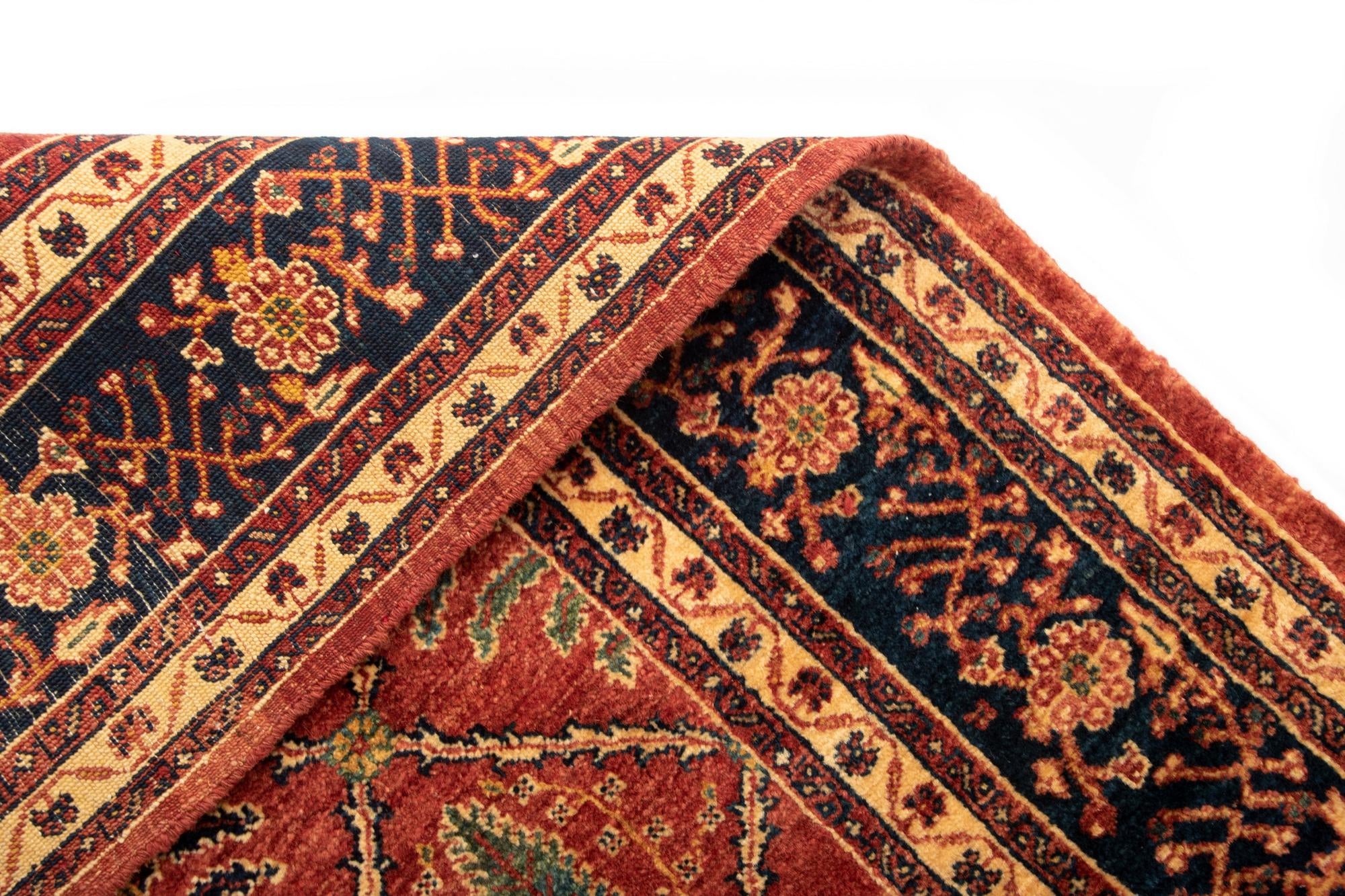 5' 2 x 6' 11 Luribaft Wool Rug