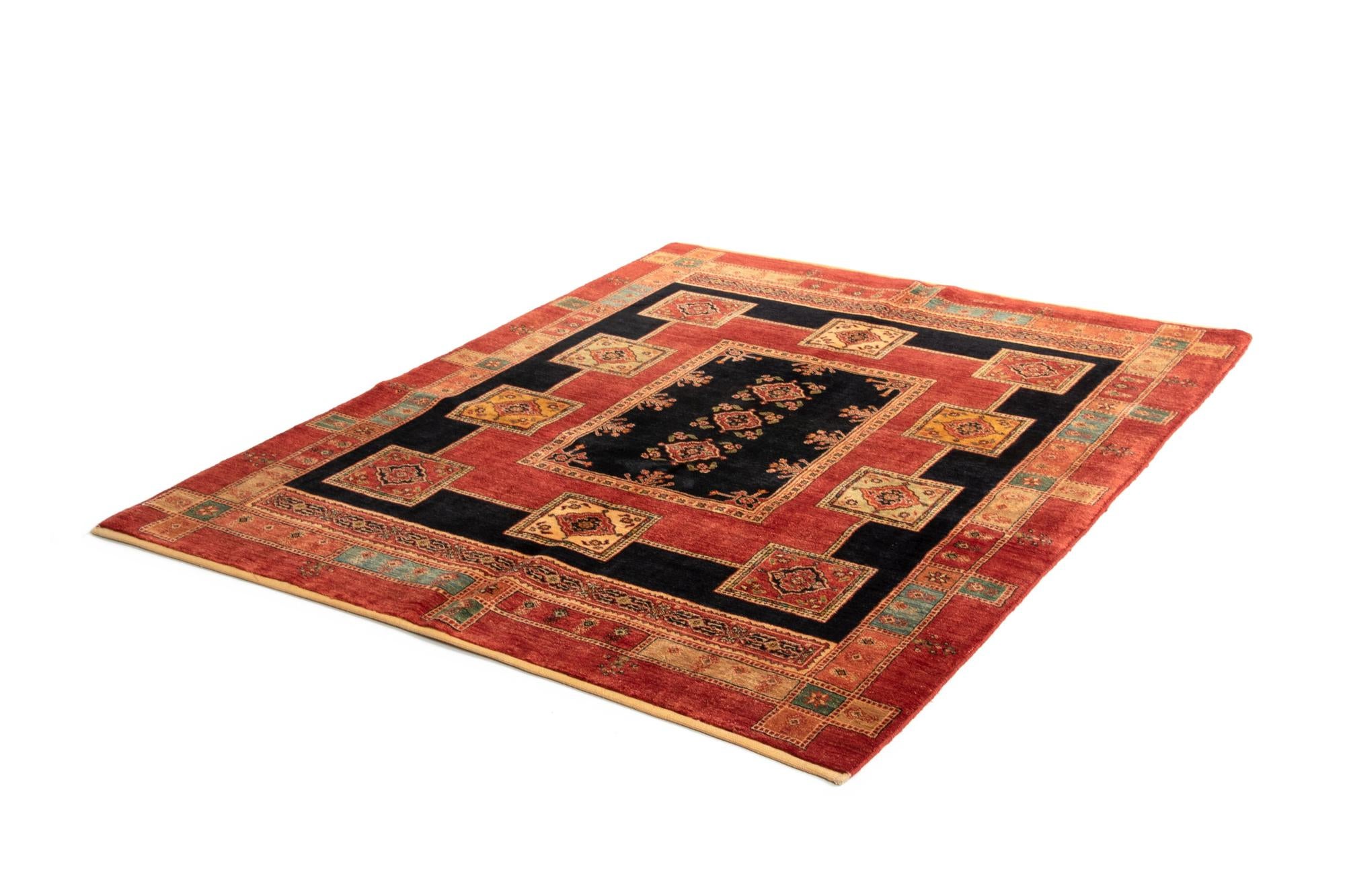 5' 1 x 6' 6 Luribaft Wool Rug