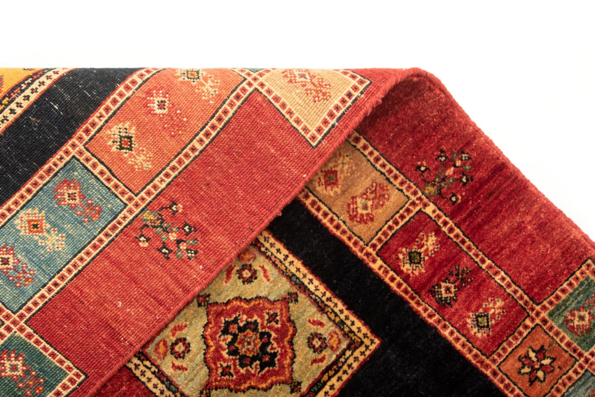 5' 1 x 6' 6 Luribaft Wool Rug