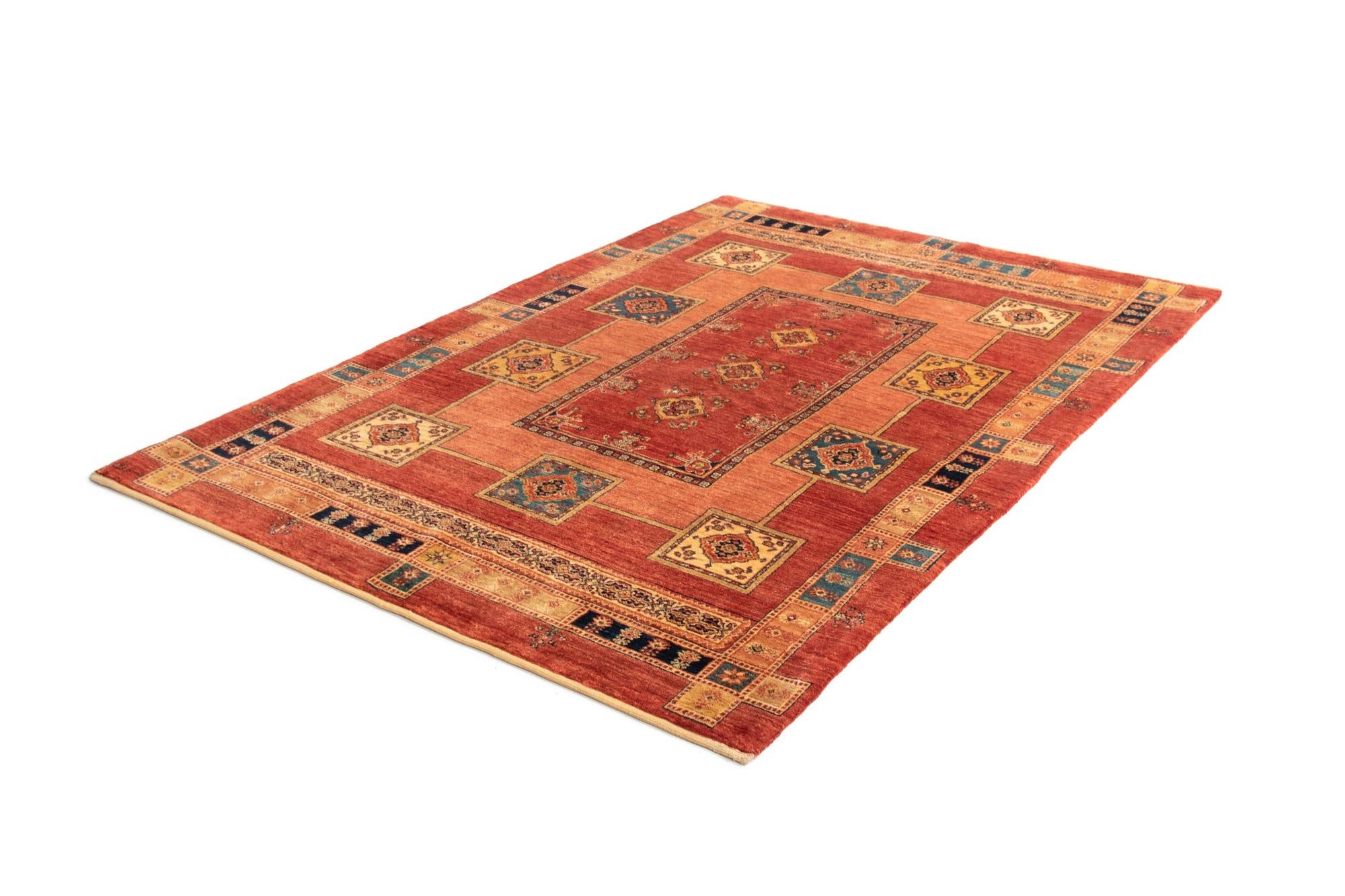 4' 8 x 6' 11 Luribaft Wool Rug