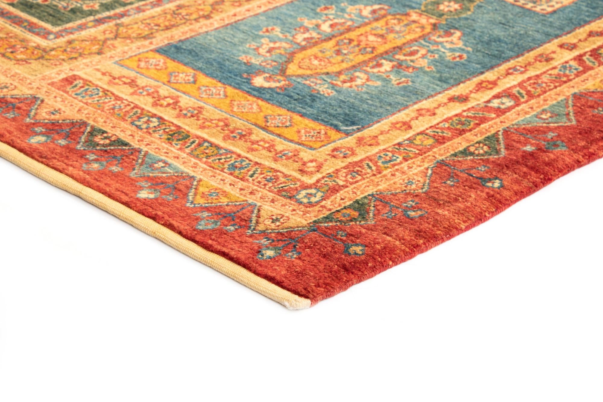 4' 11 x 6' 9 Luribaft Wool Rug