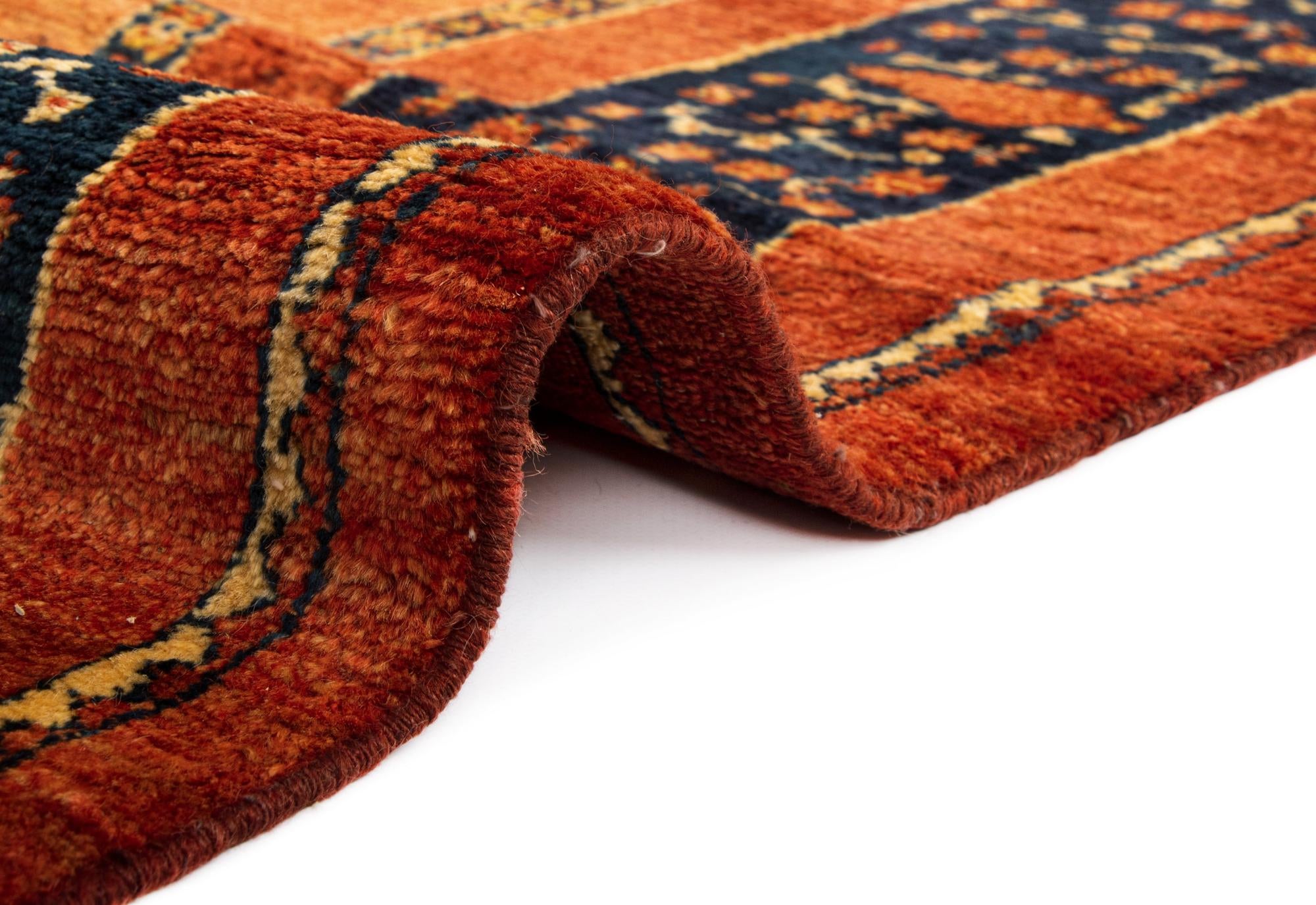 5' 8 x 7' 7 Luribaft Wool Rug