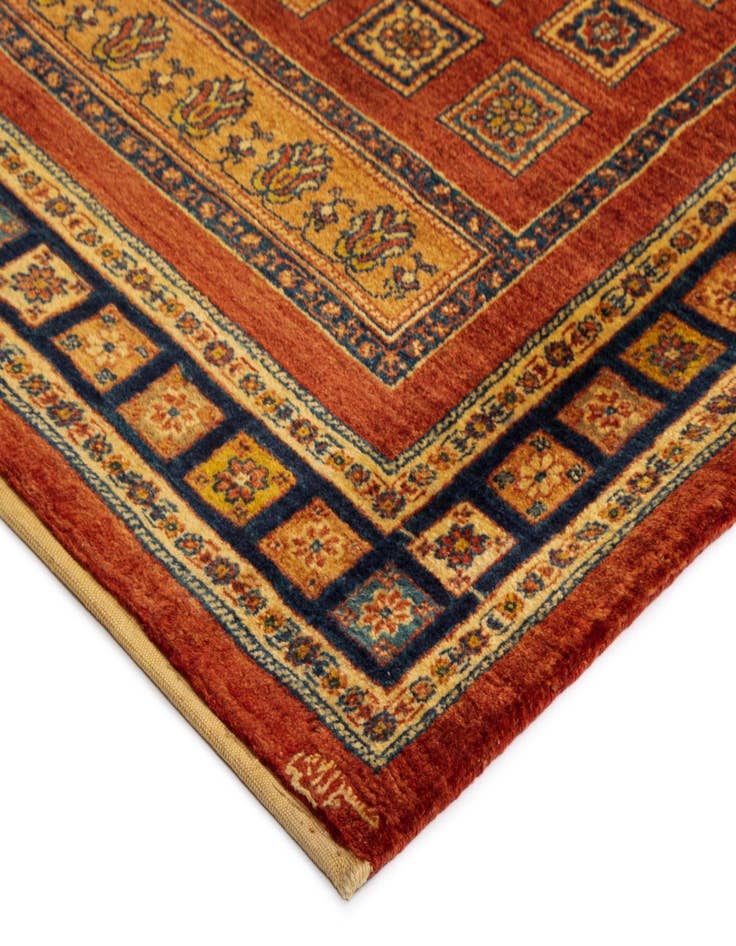 Detail image of 4' 9 x 7' 5 Luribaft Wool Rug