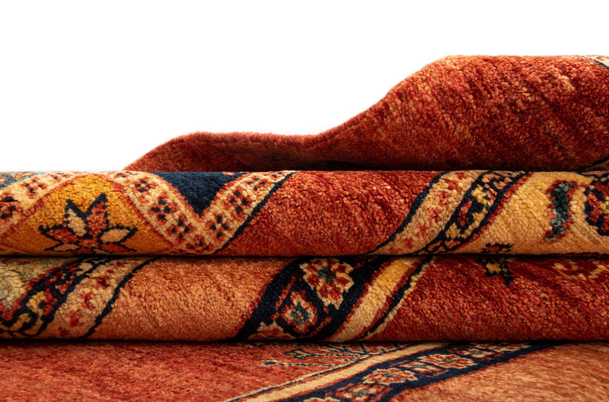 5' 9 x 8' Luribaft Wool Rug