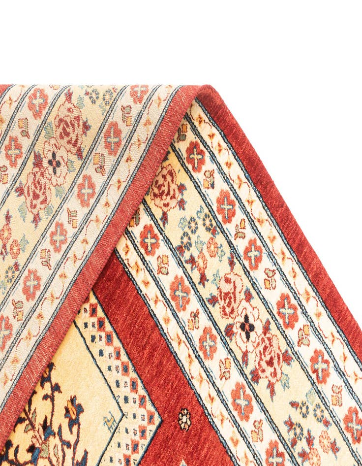 Detail image of 8' 5 x 11' 5 Hand Knotted Luribaft Rug