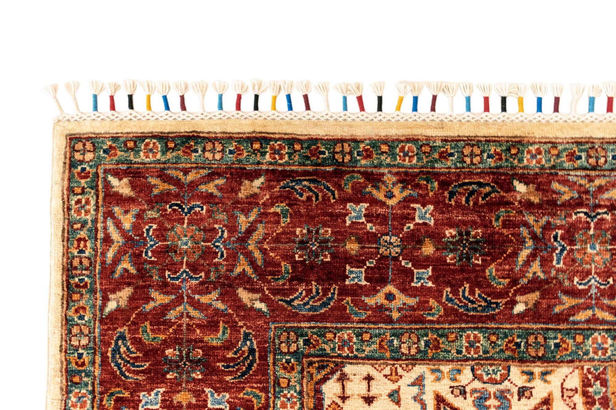 5' 7 x 8' 4 Mamluk Wool Rug