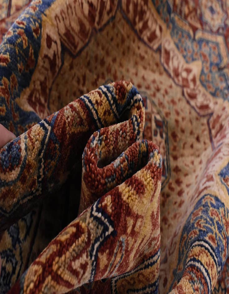 Detail image of 2' 11 x 4' 2 Mamluk Wool Rug