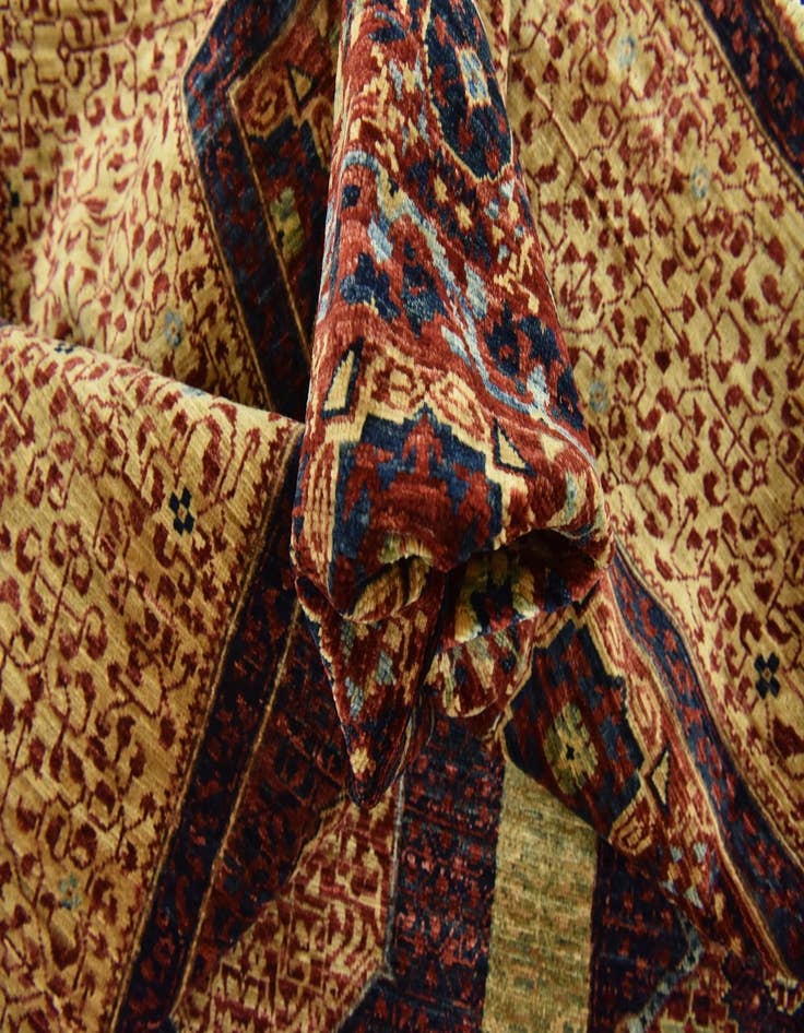 Detail image of 6' x 9'  Hand Knotted Mamluk Ziegler Rug