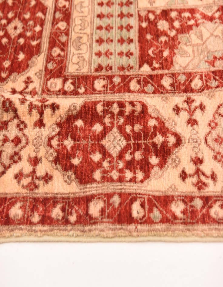 Detail image of 6' x 8' 10  Hand Knotted Mamluk Ziegler Oriental Rug