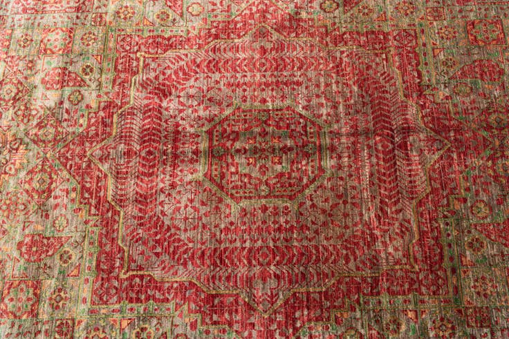 Detail image of 9' 10 x 14' Hand Knotted Mamluk Ziegler Oriental Rug