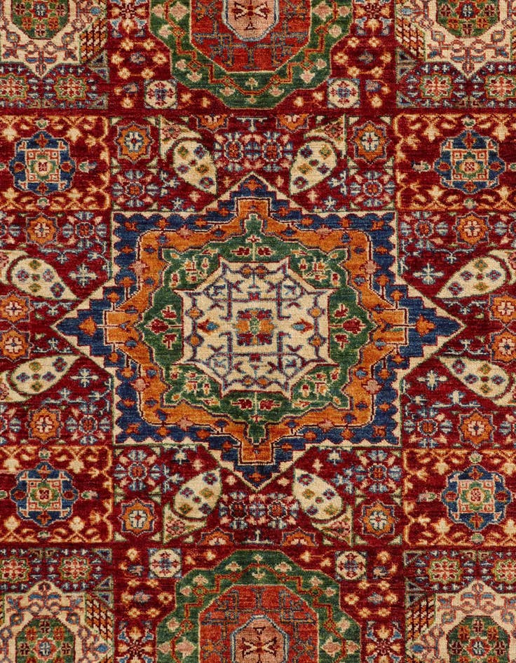 Detail image of 5' 2 x 6' 9 Hand Knotted Mamluk Ziegler Rug