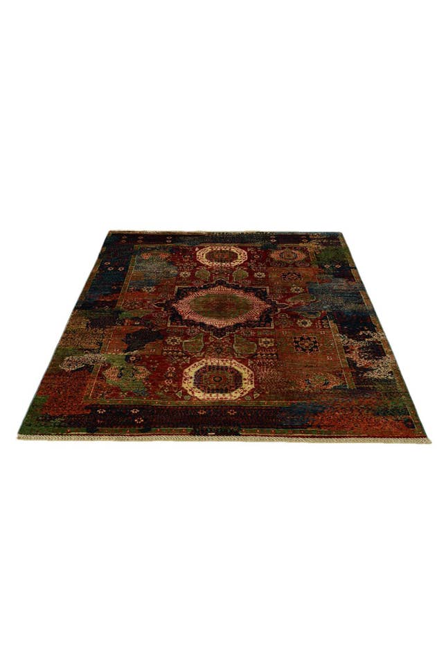 Detail image of 4' 10 x 6' 6 Hand Knotted Mamluk Ziegler Rug