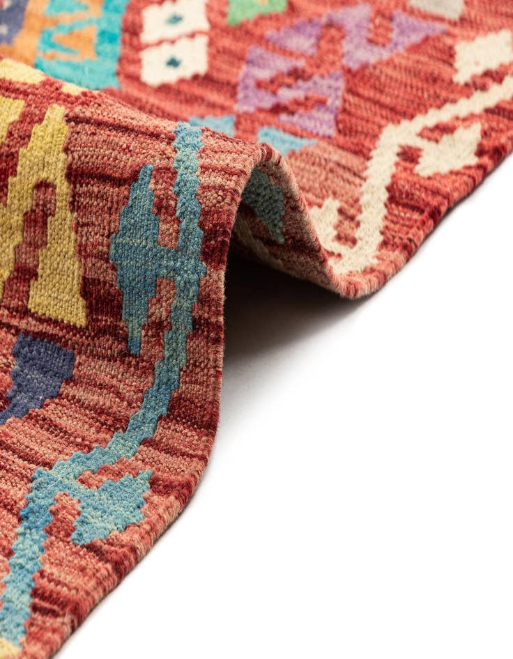 Detail image of 7' 1 x 9' 7 Hand Knotted Marok Kilim Rug