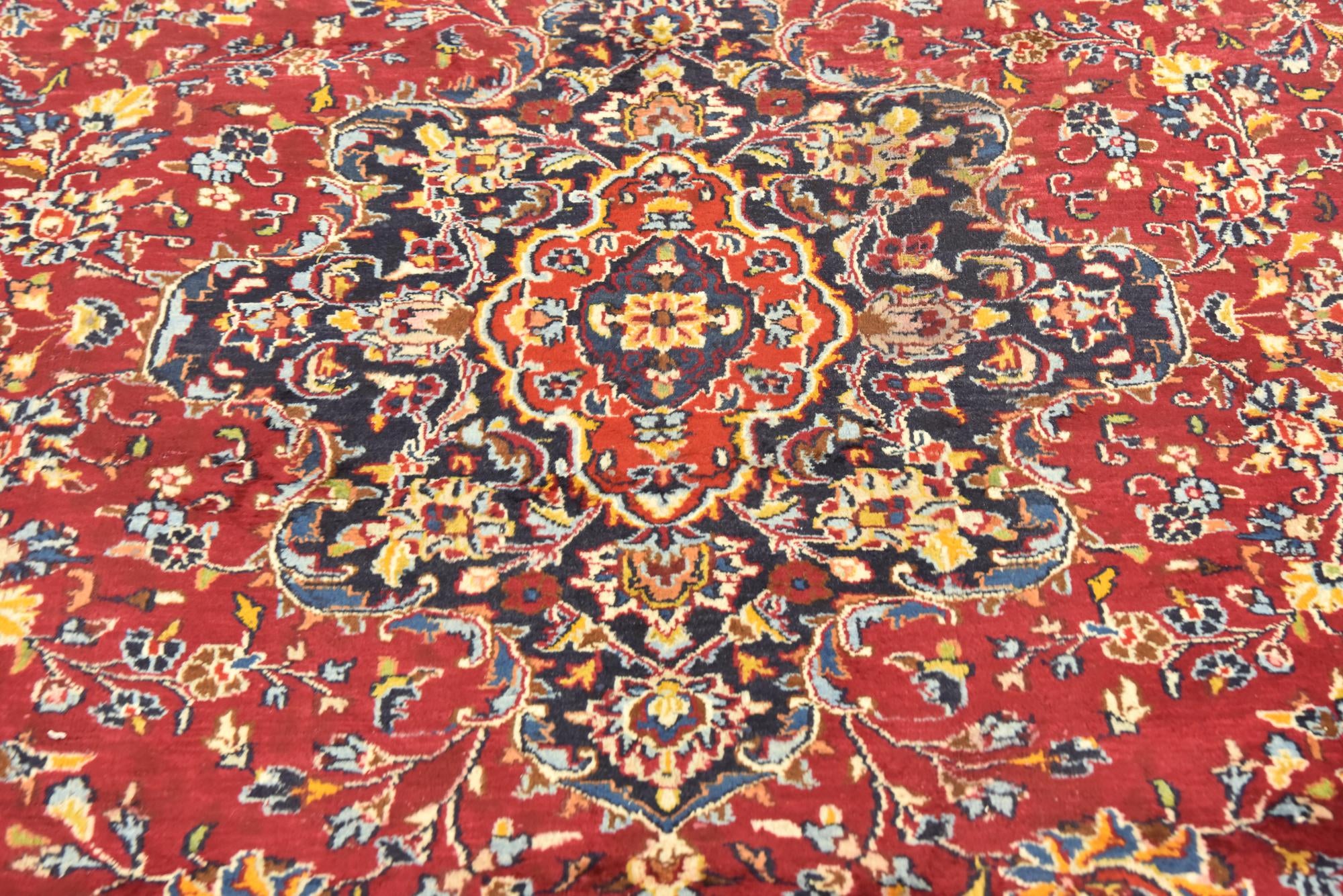 9' 10 x 12' 7 Hand Knotted Mashad Persian Wool Rug