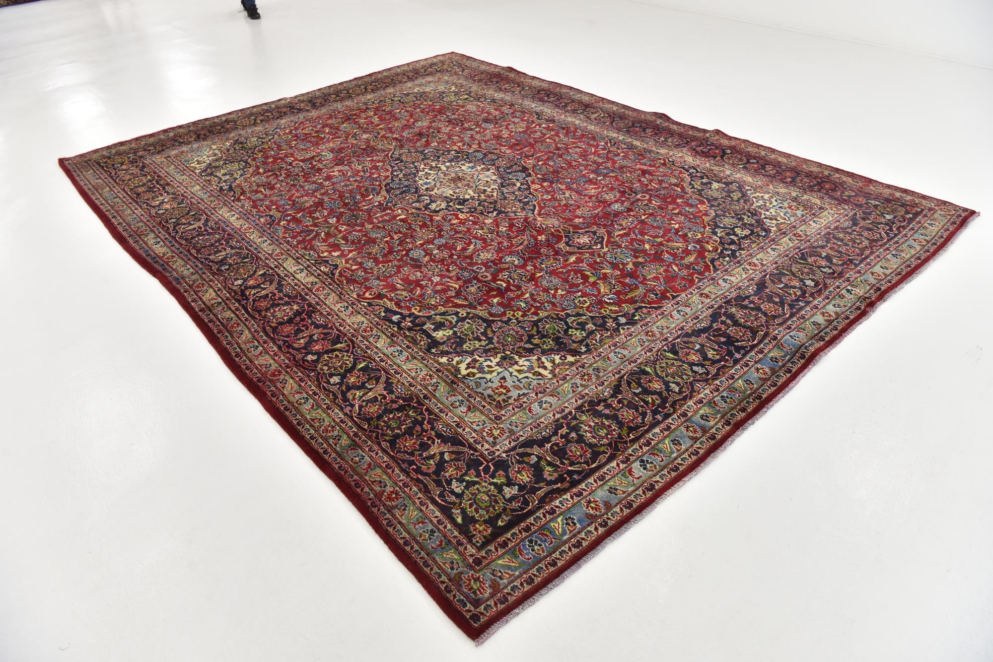 9' 7 x 12' 6 Hand Knotted Mashad Persian Wool Rug