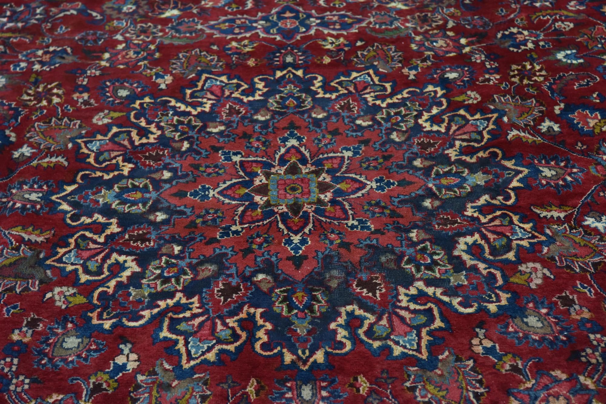 9' 7 x 13' Hand Knotted Mashad Persian Wool Rug