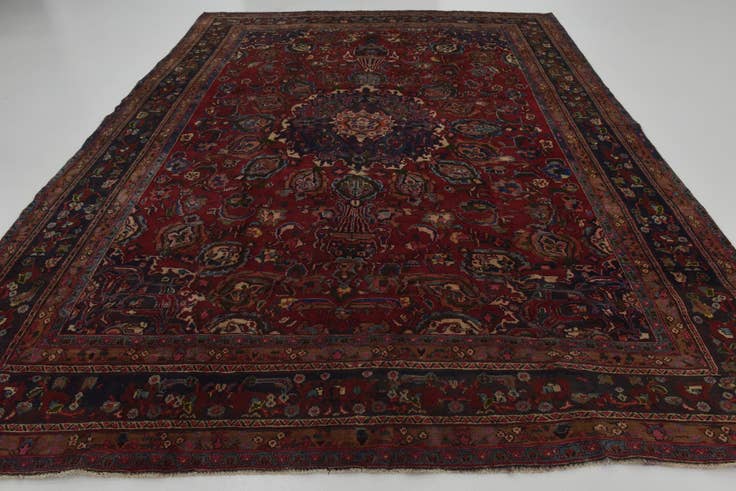 Detail image of 9' 6 x 12' 5 Hand Knotted Mashad Persian Wool Rug