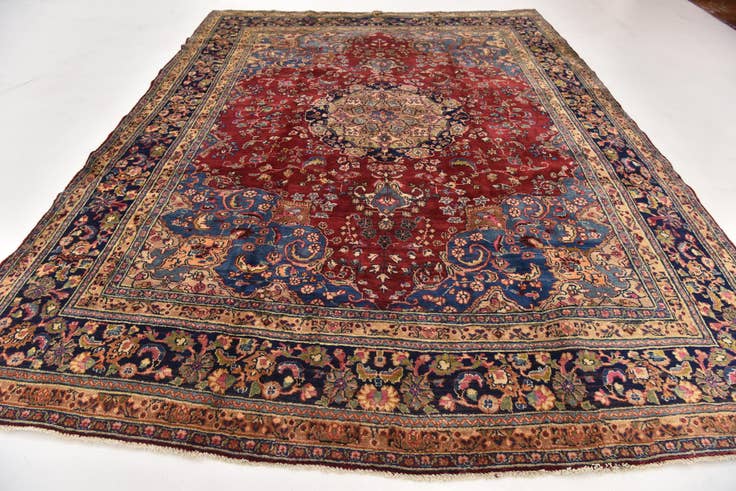 Detail image of 9' 6 x 12' 2 Hand Knotted Mashad Persian Wool Rug