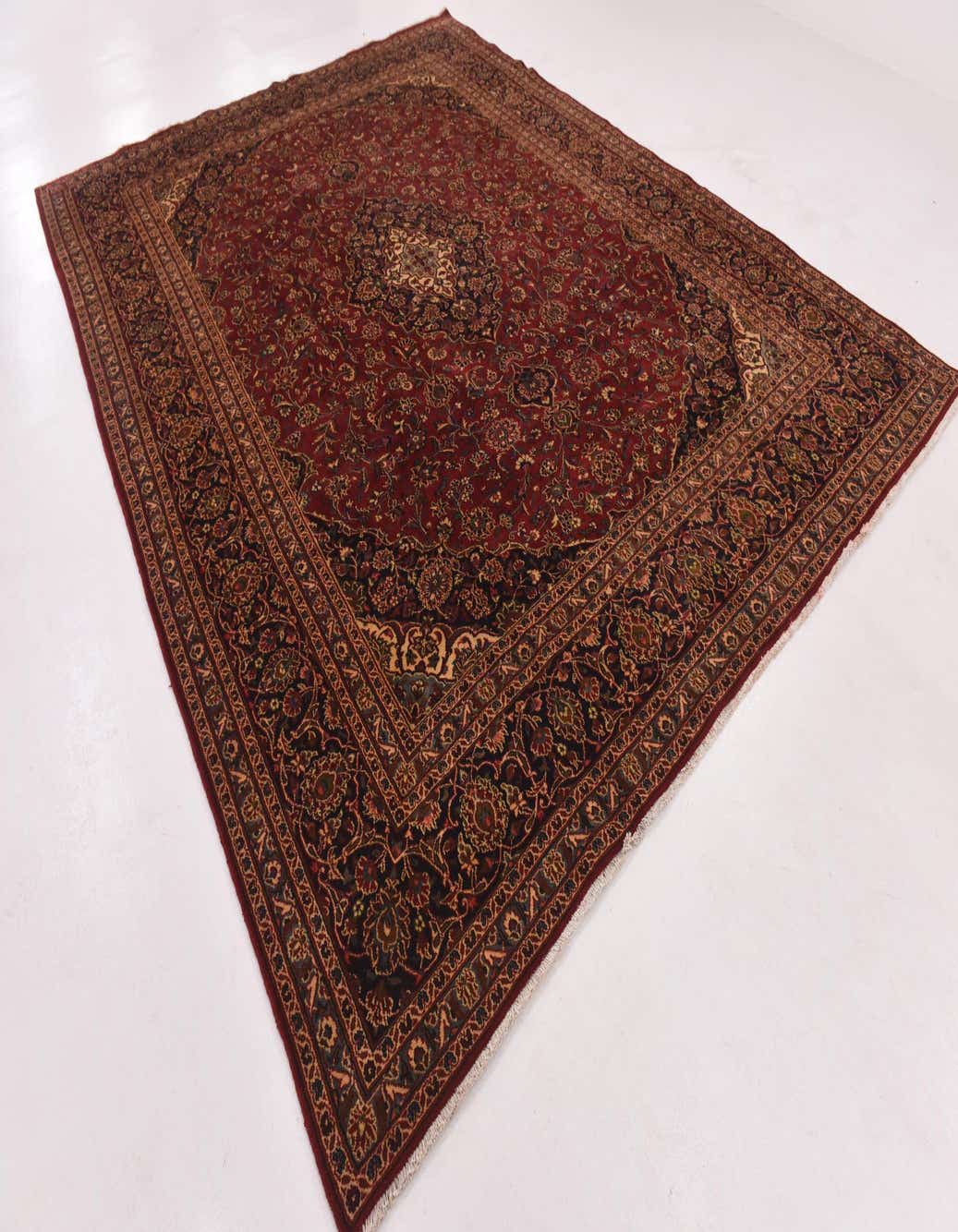 Detail image of 297cm x 385cm  Hand Knotted Mashad Persian Wool Rug