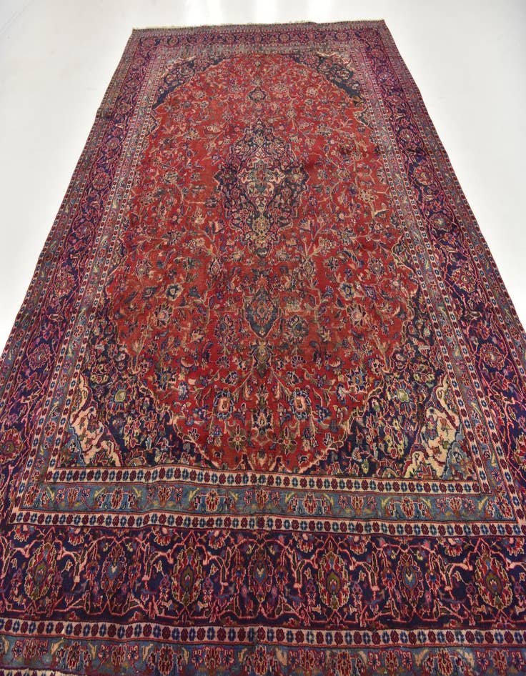 Detail image of 9' 5 x 12' 5 Hand Knotted Mashad Persian Wool Rug