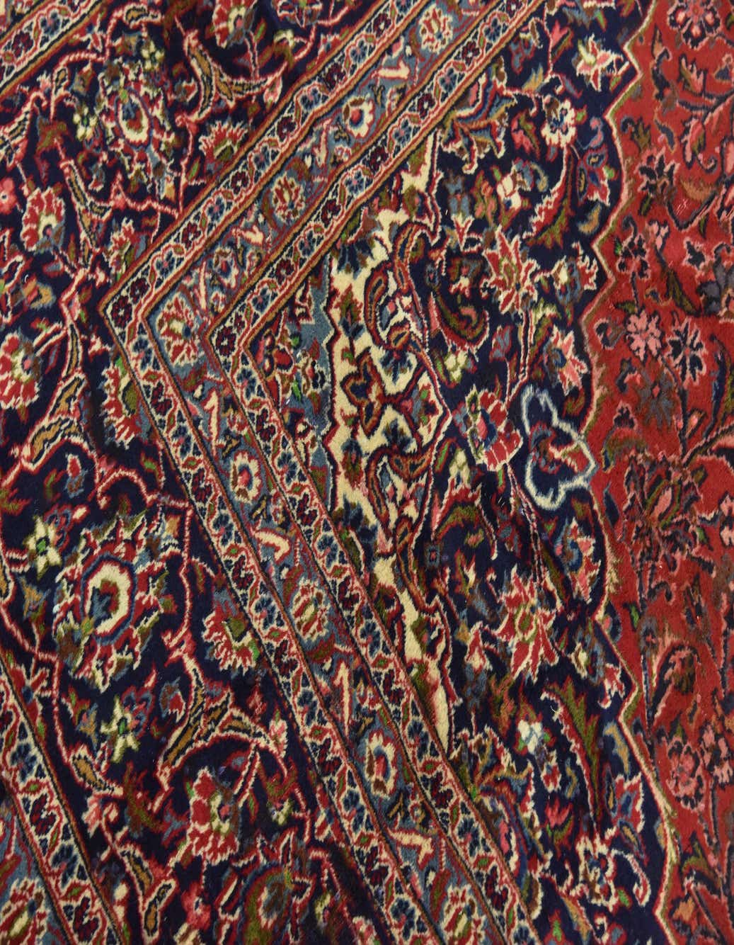 Detail image of 300cm x 375cm  Hand Knotted Mashad Persa Wool Alfombra