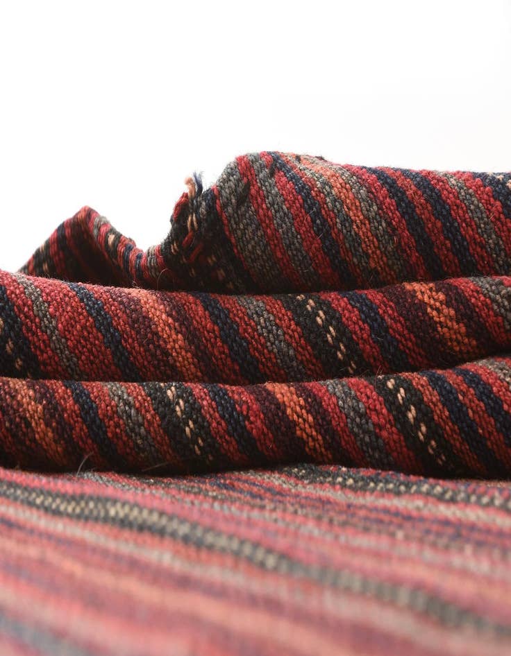 Detail image of 7' 6 x 9' 10 Mazandaran Rug