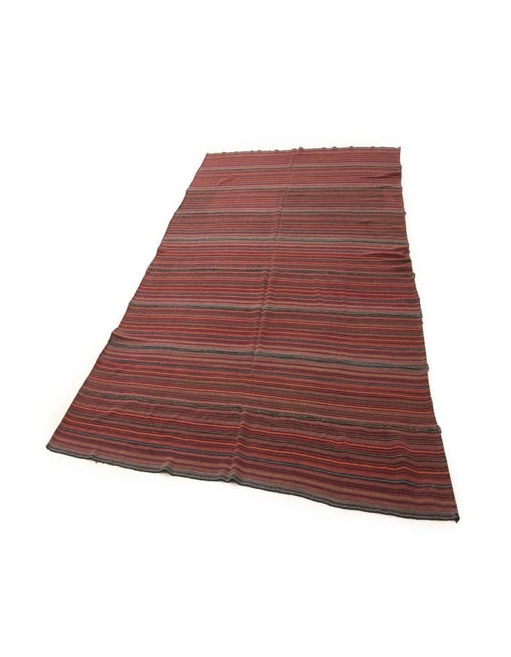 Detail image of 7' 6 x 9' 10 Mazandaran Rug