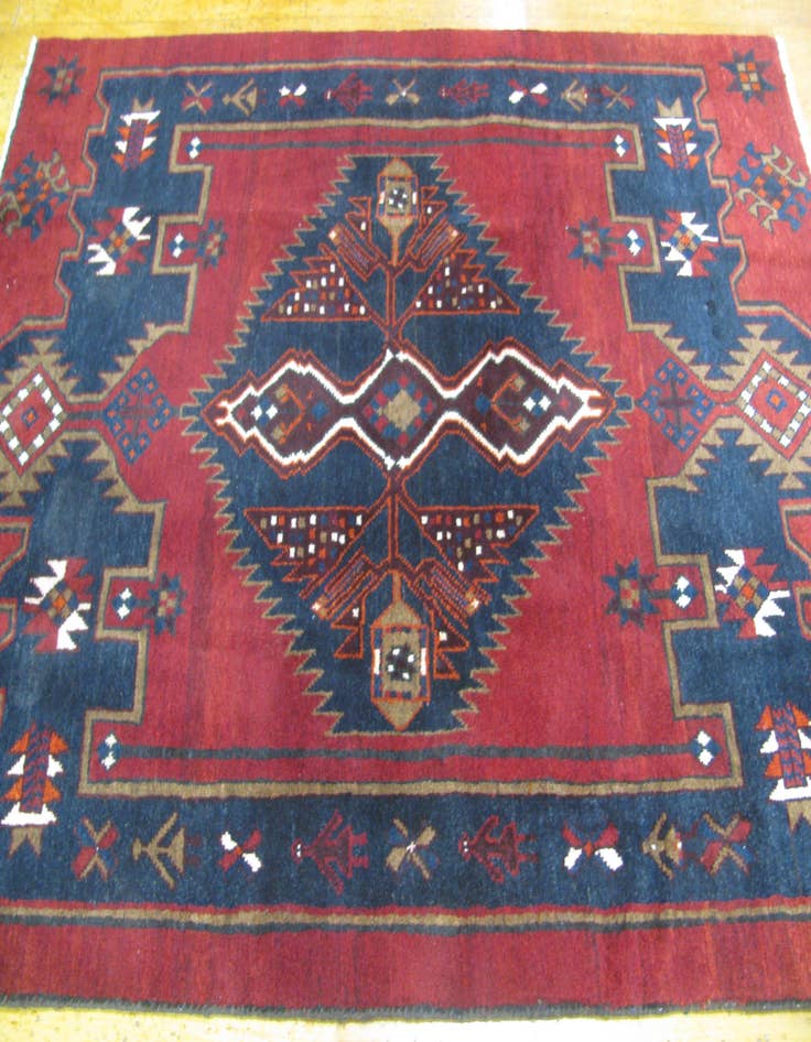 Detail image of 4' 1 x 5' 6 Hand Knotted Mazlaghan Persian Wool Rug