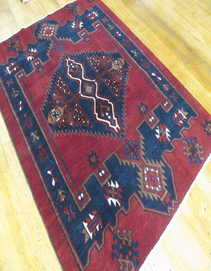 Detail image of 4' 1 x 5' 6 Hand Knotted Mazlaghan Persian Wool Rug