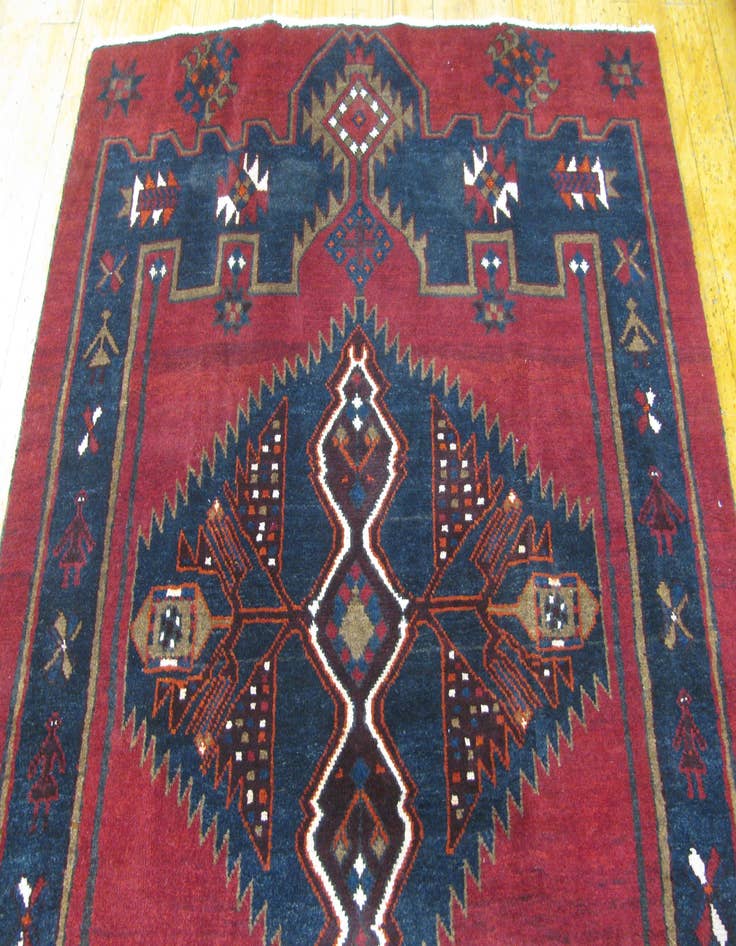 Detail image of 4' 1 x 5' 6 Hand Knotted Mazlaghan Persian Wool Rug