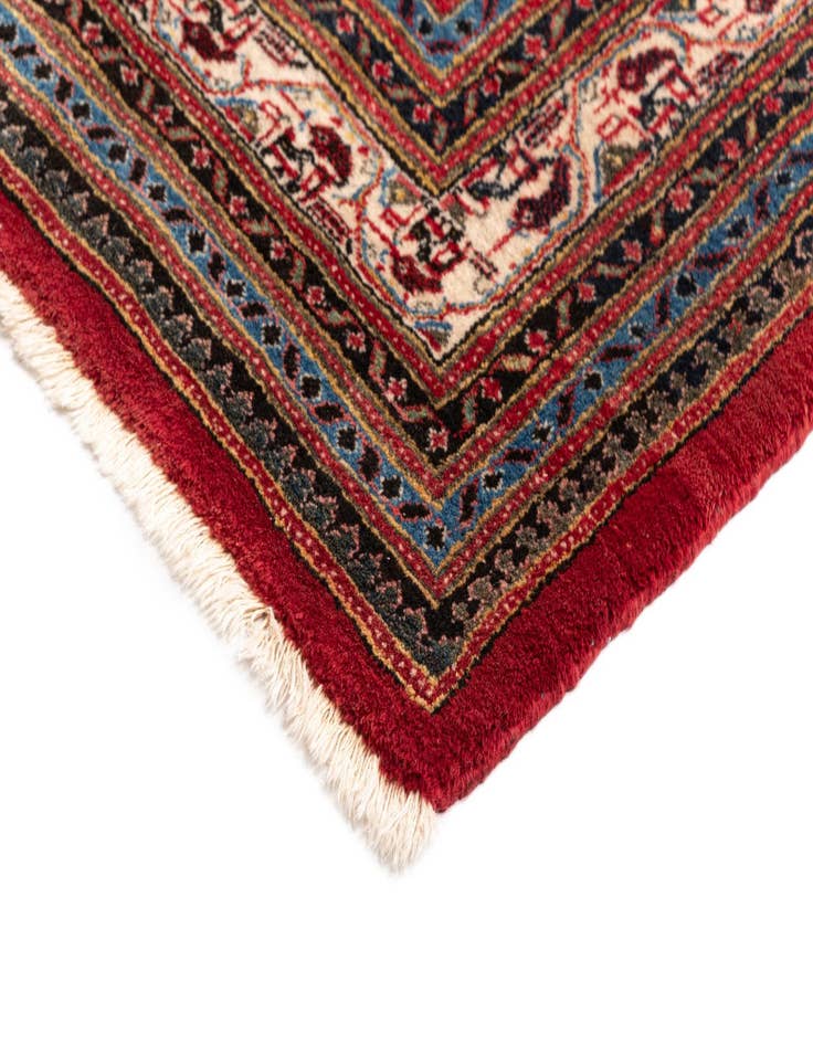 Detail image of 8' 8 x 11' 10 Mir Wool Rug