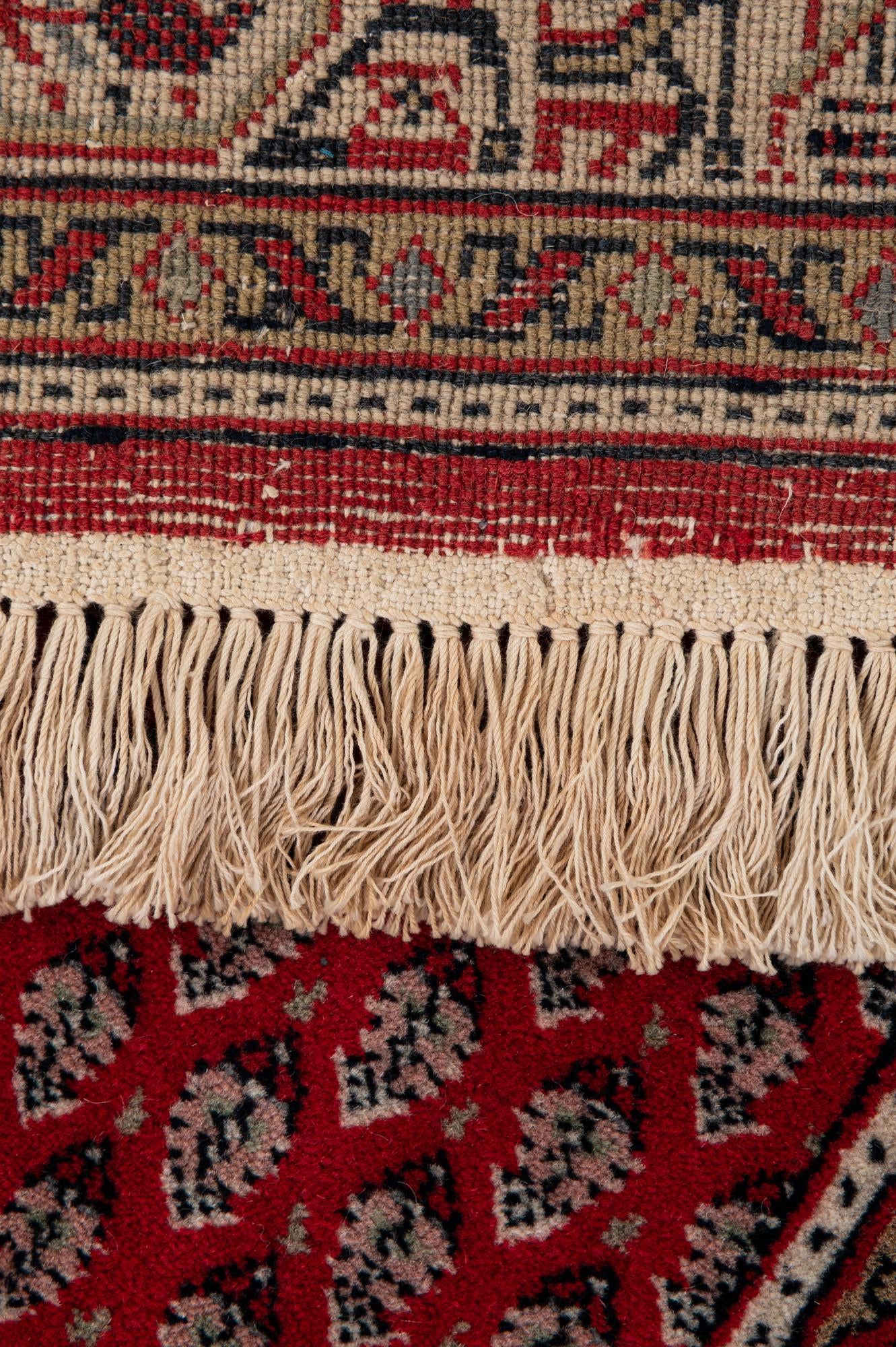 2' 11 x 5' 2 Hand Knotted Mir Wool Rug