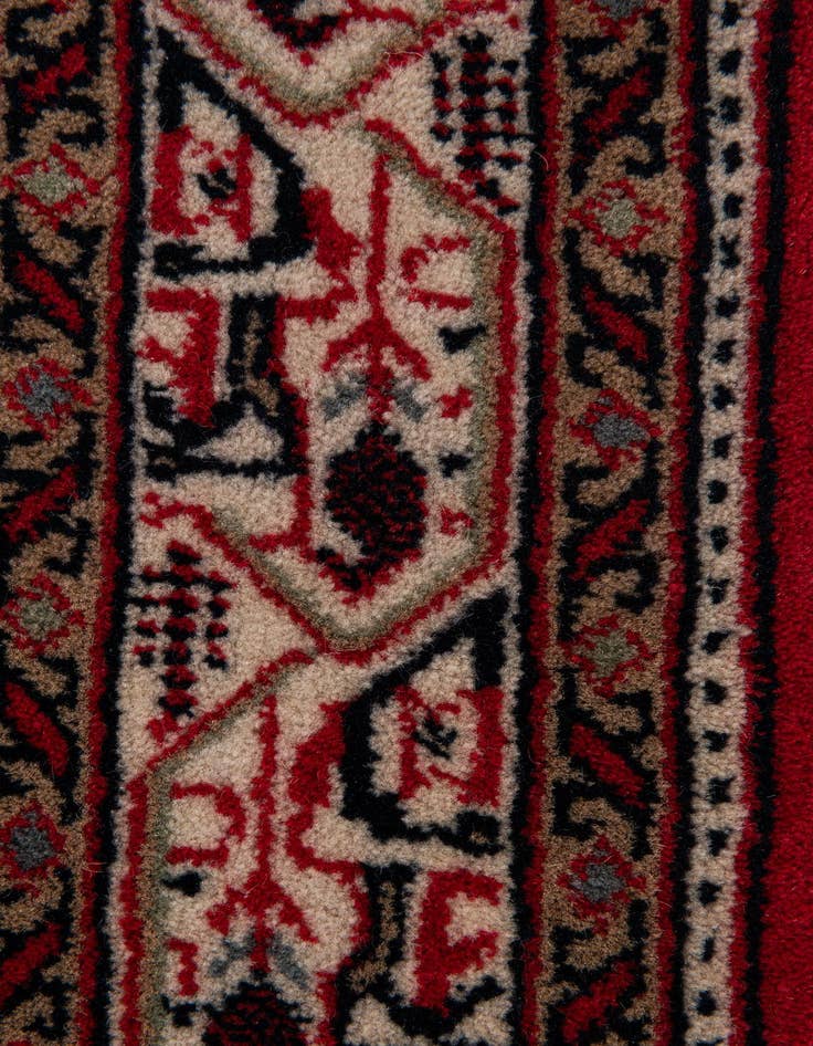 Detail image of 2' 11 x 5' 2  Hand Knotted Mir Wool Rug