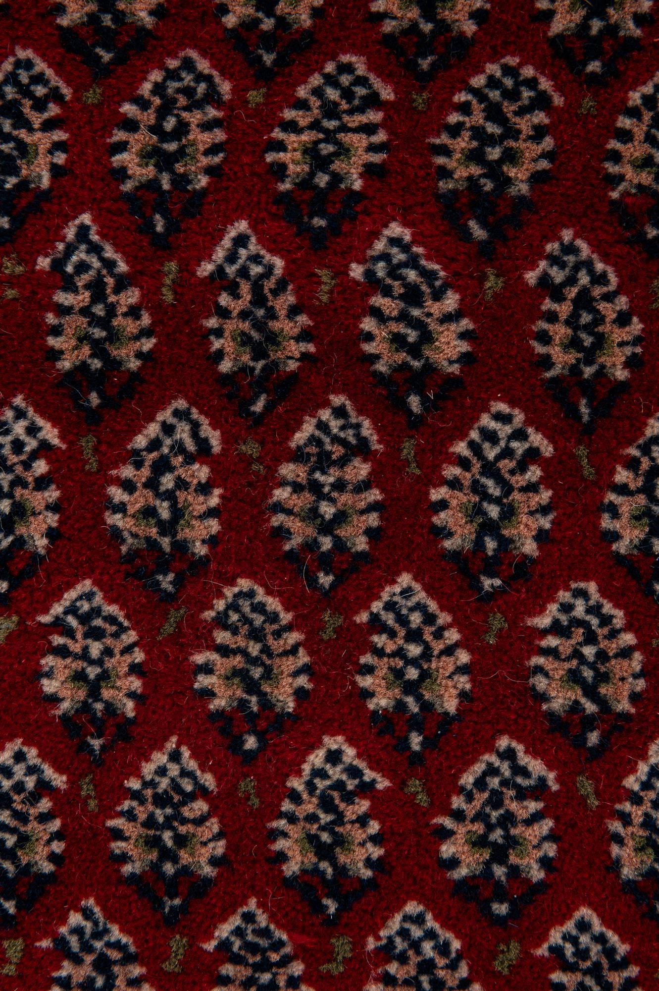 6' 8 x 8' 3 Hand Knotted Mir Wool Rug