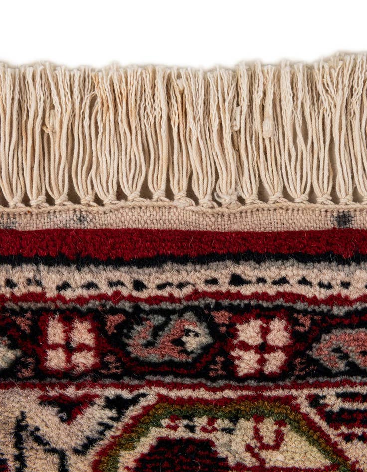 Detail image of 2' 11 x 5' 3  Hand Knotted Mir Wool Rug