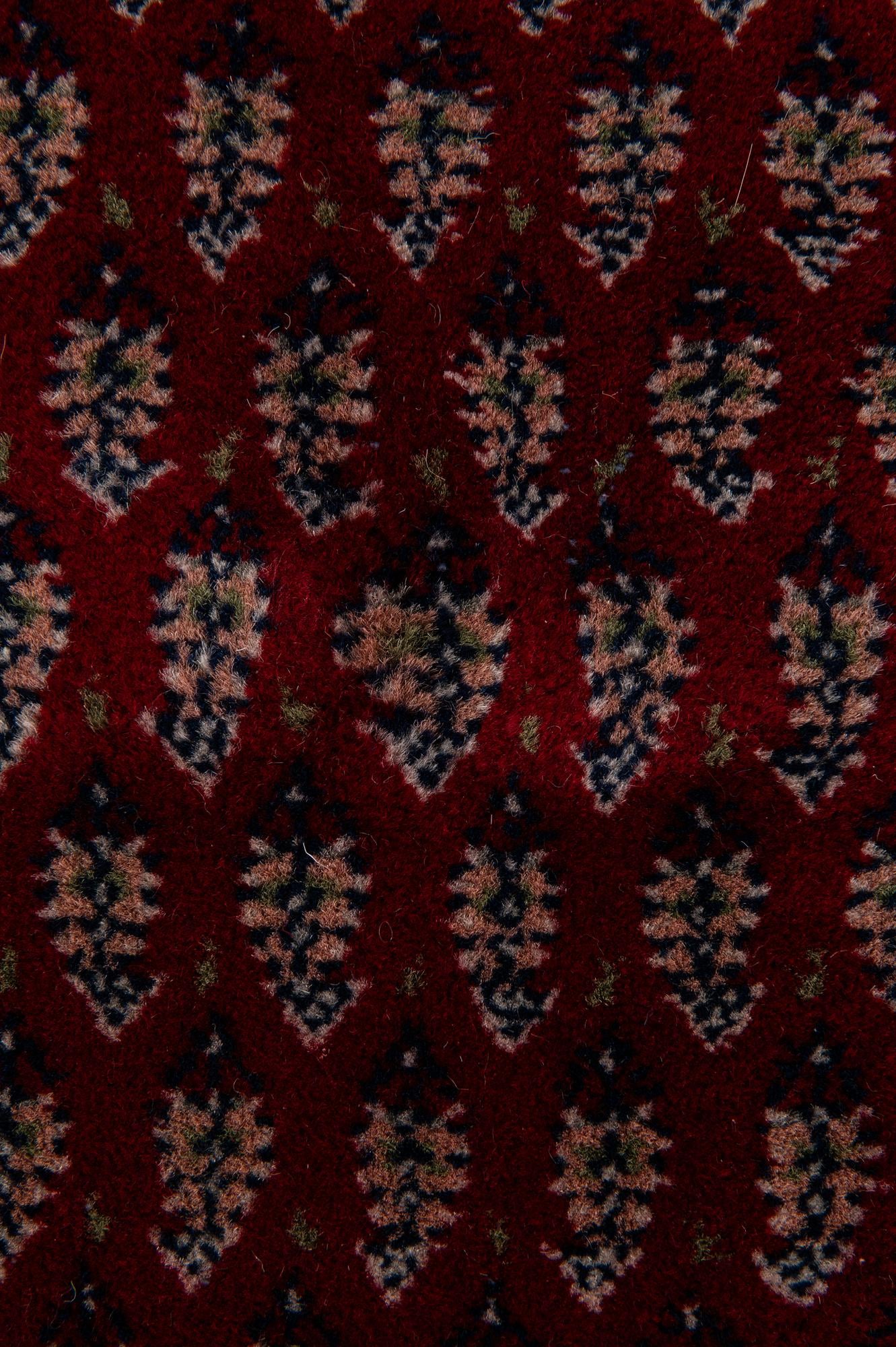 3' 11 x 5' 10 Hand Knotted Mir Wool Rug