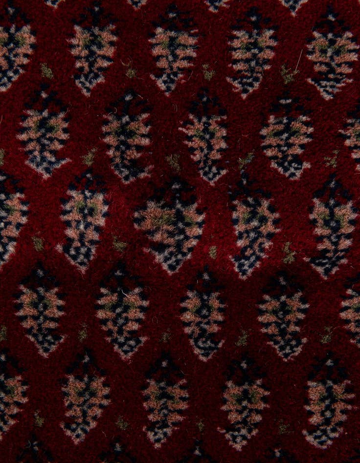 Detail image of 3' 11 x 5' 10  Hand Knotted Mir Wool Rug