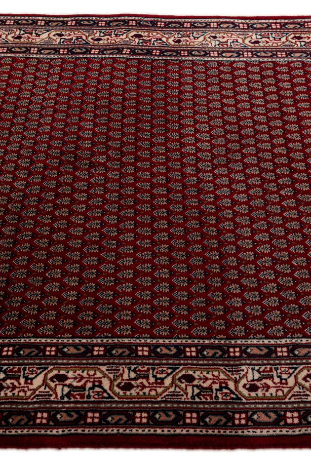 Detail image of 3' 11 x 5' 8 Hand Knotted Mir Wool Rug