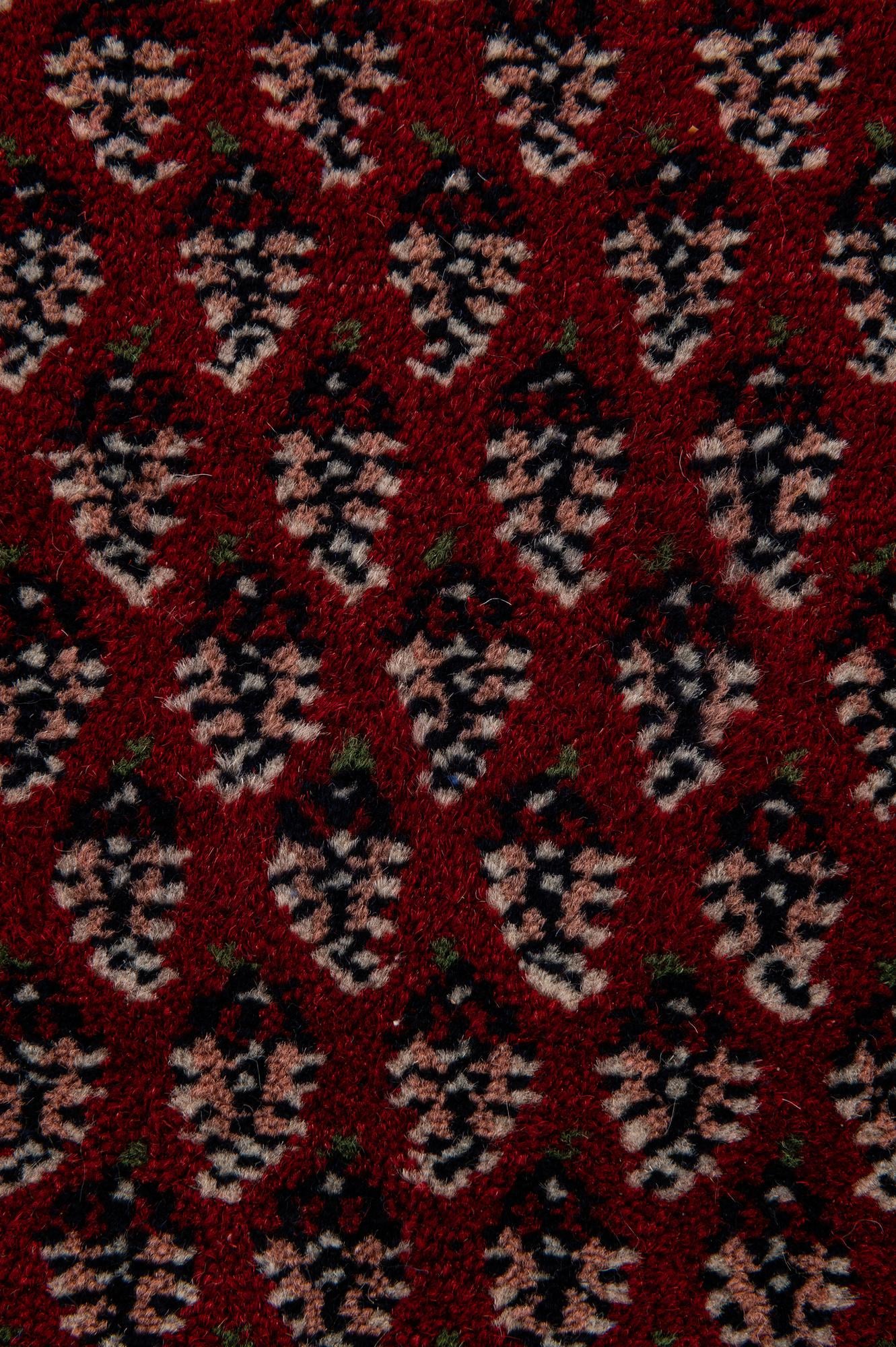 4' x 5' 11 Hand Knotted Mir Wool Rug