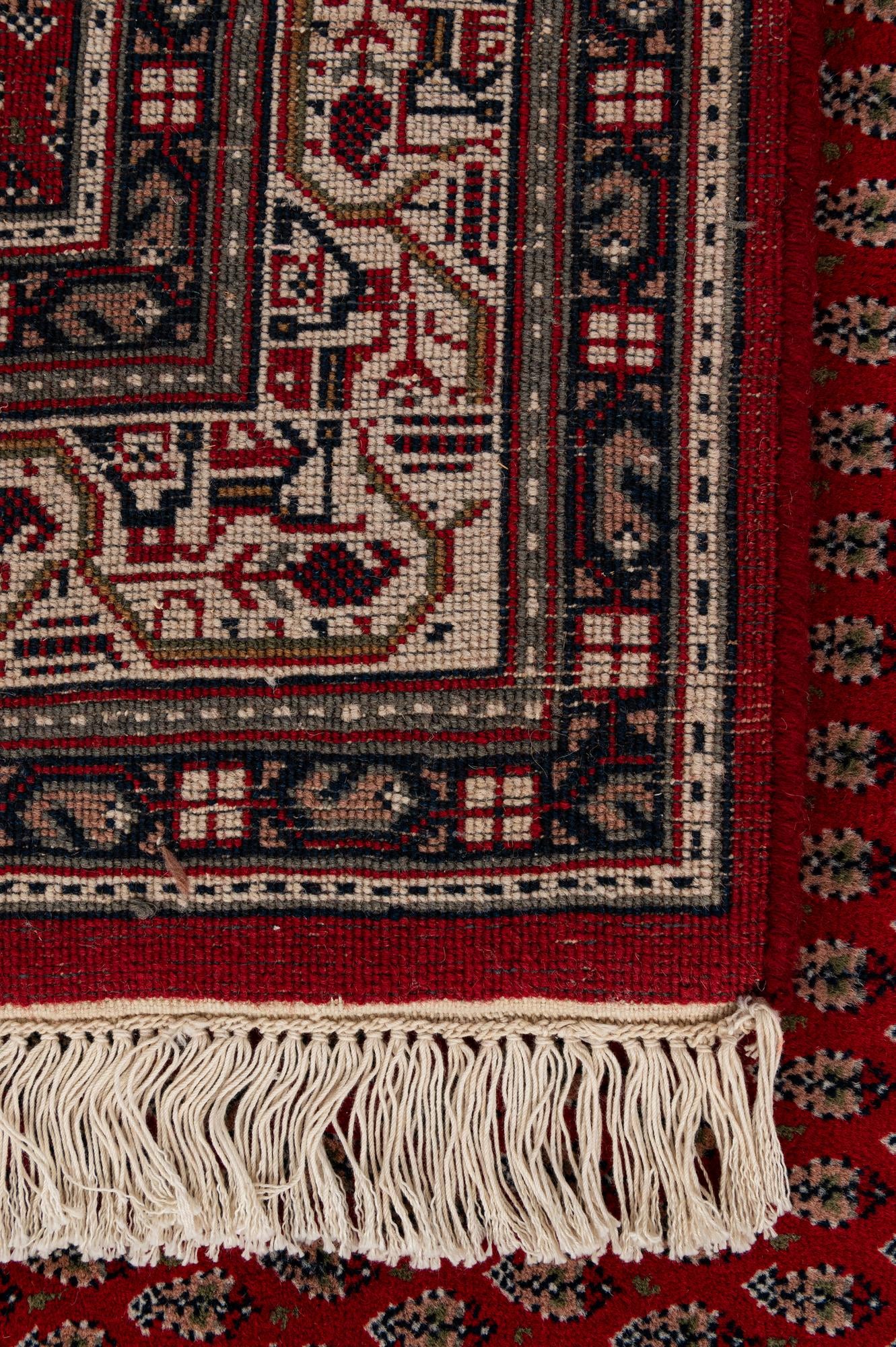 4' x 5' 10 Hand Knotted Mir Wool Rug