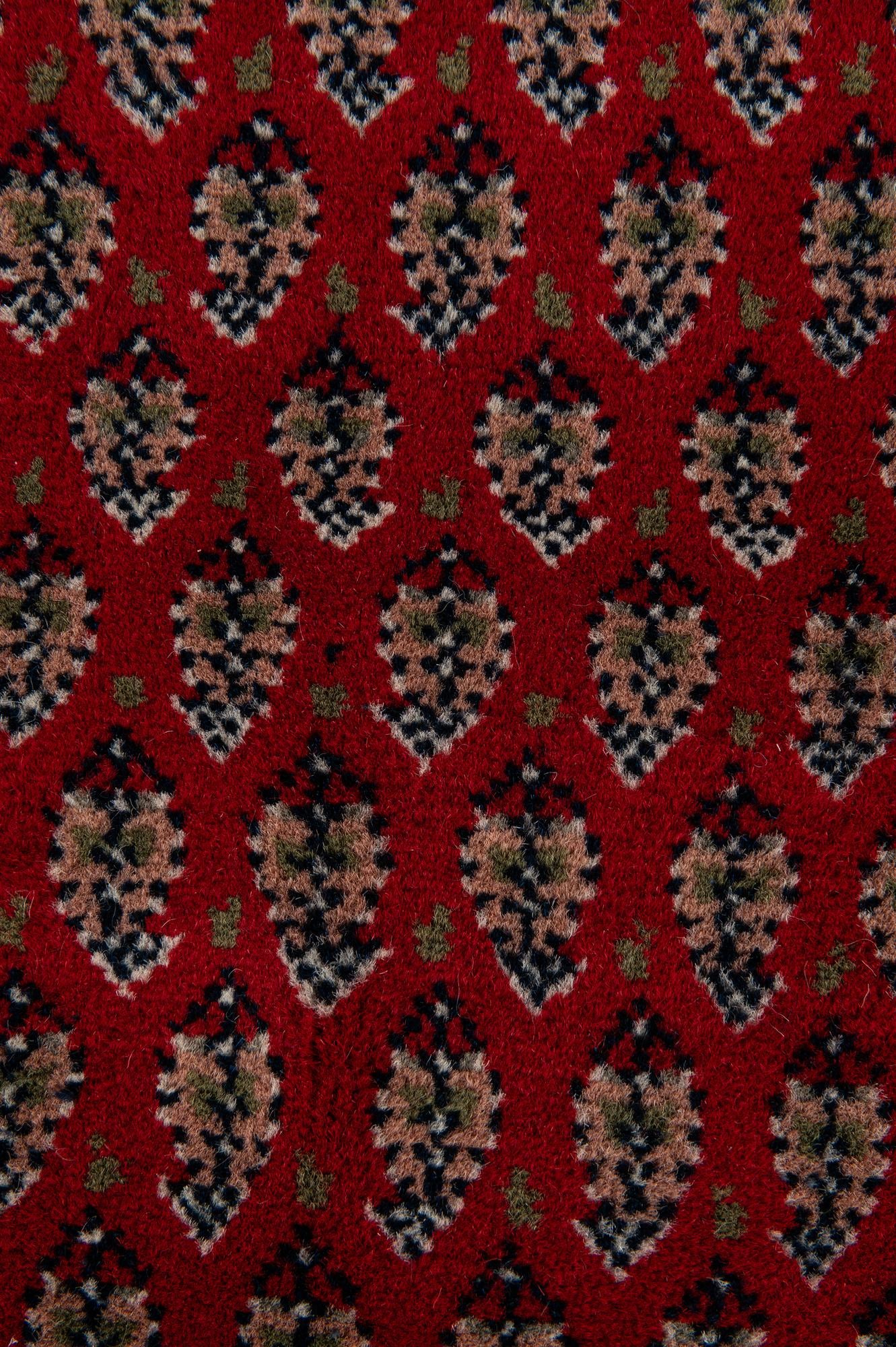 4' x 5' 10 Hand Knotted Mir Wool Rug
