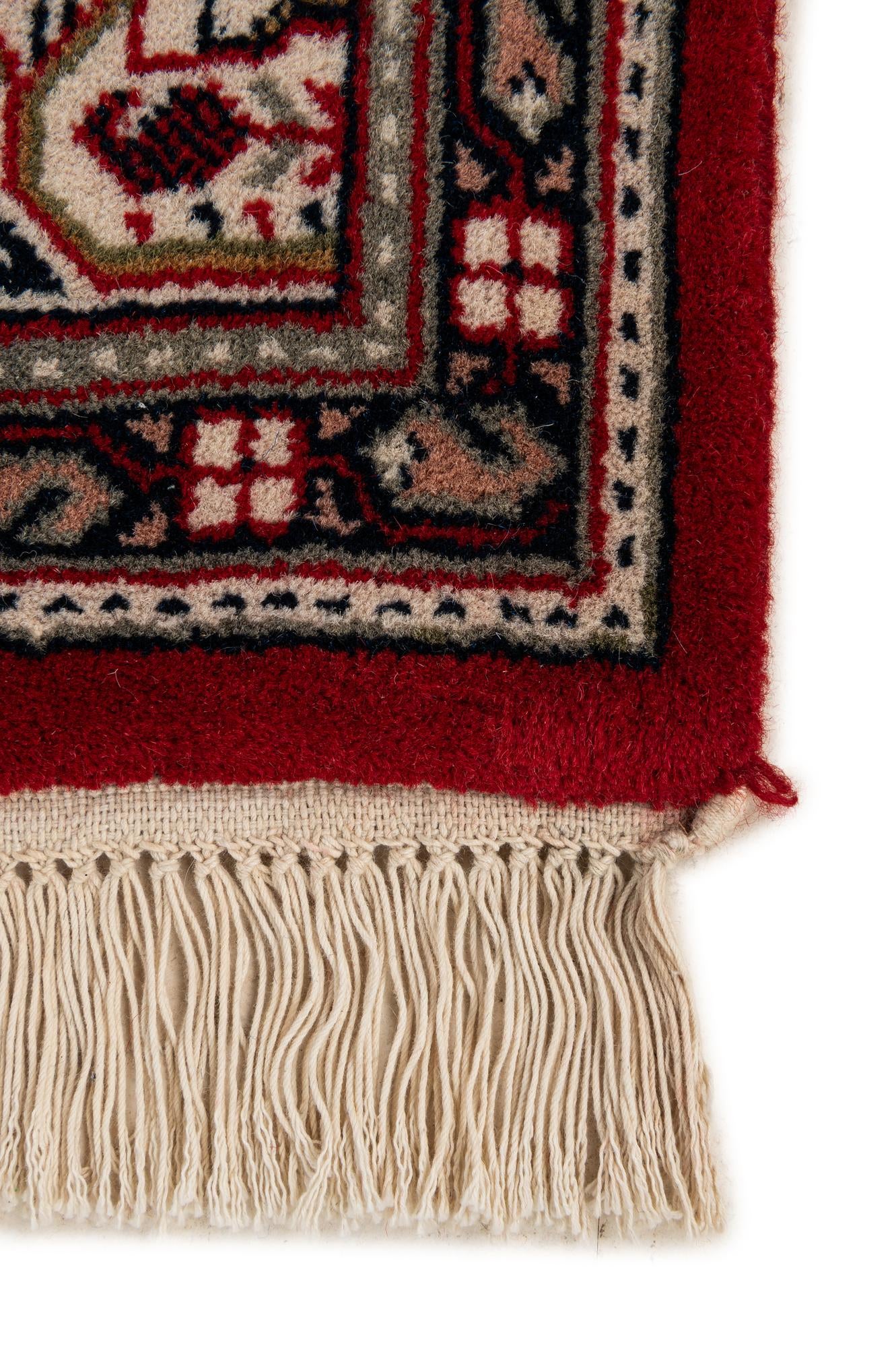 4' x 5' 10 Hand Knotted Mir Wool Rug