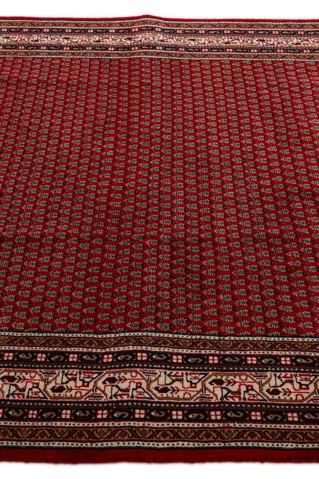 Detail image of 5' 9 x 7' 10 Hand Knotted Mir Wool Rug