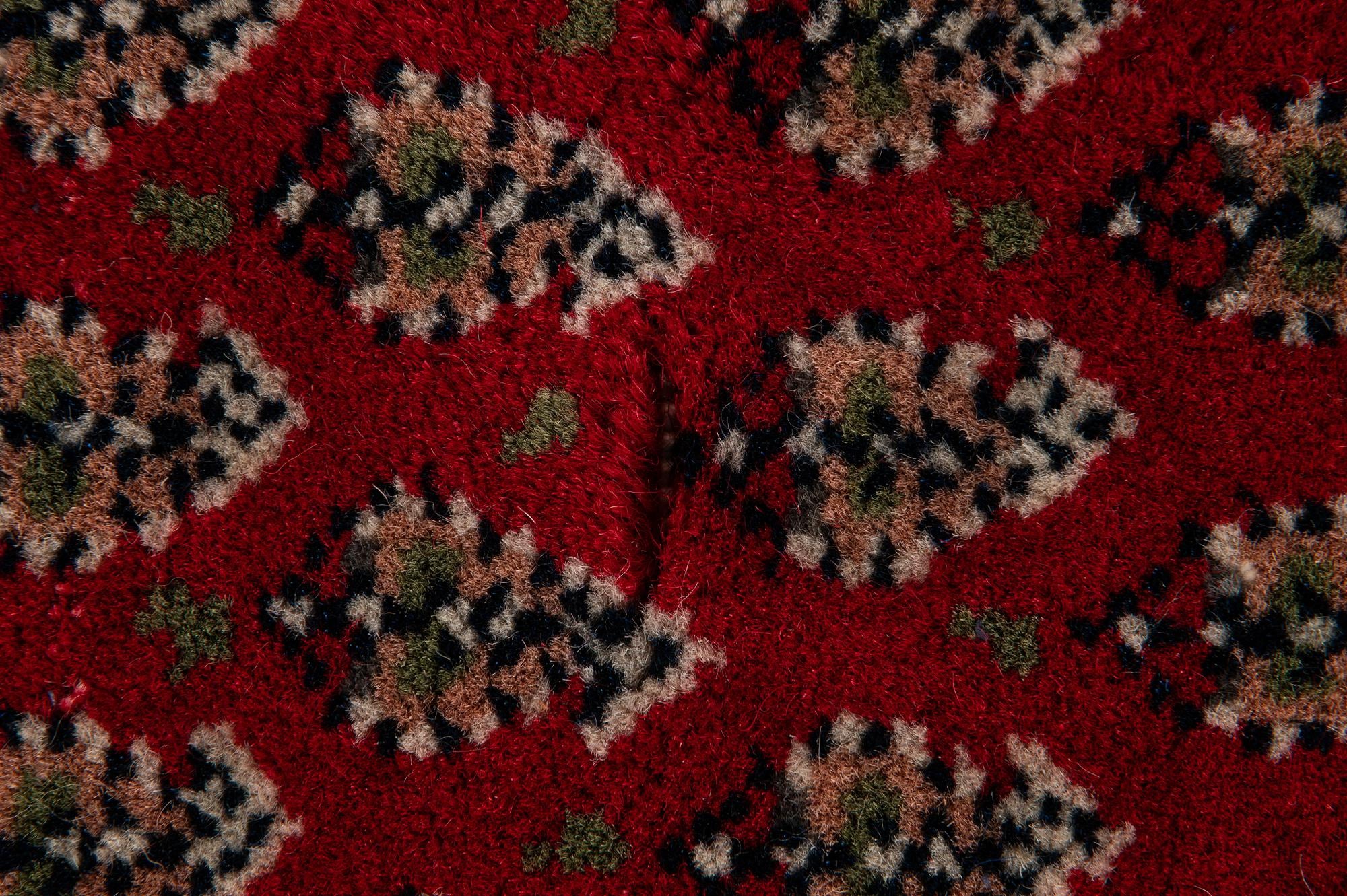 5' 9 x 7' 10 Hand Knotted Mir Wool Rug