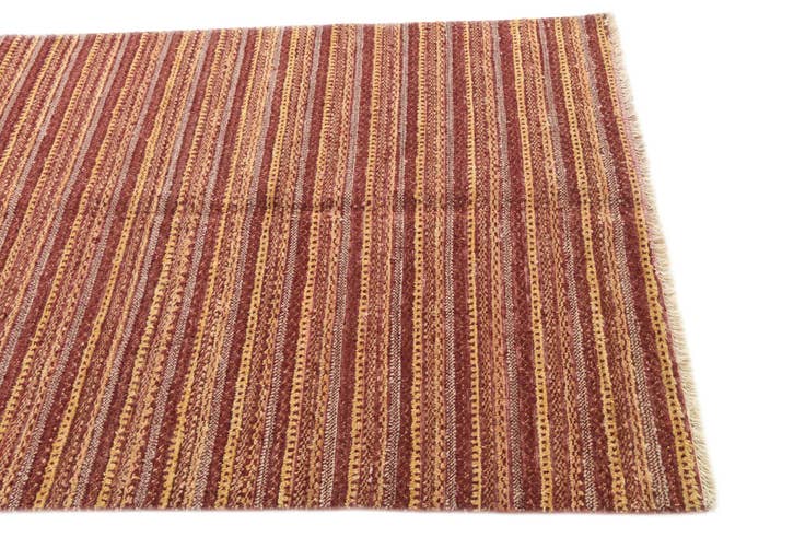 Detail image of 4' x 6' 1 Hand Knotted Modern Ziegler Rug